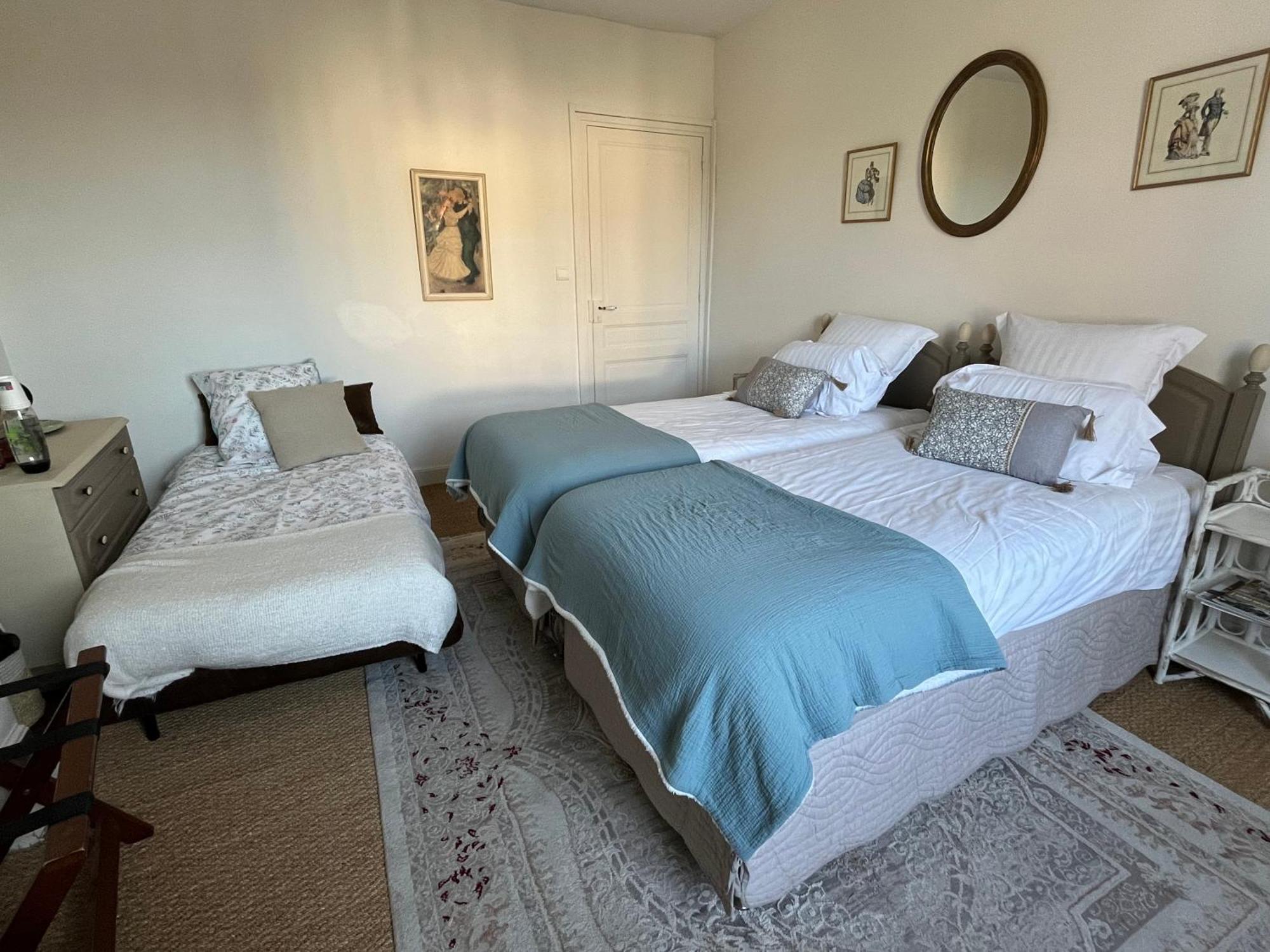 Large Twin Room,1614827918:JPEG